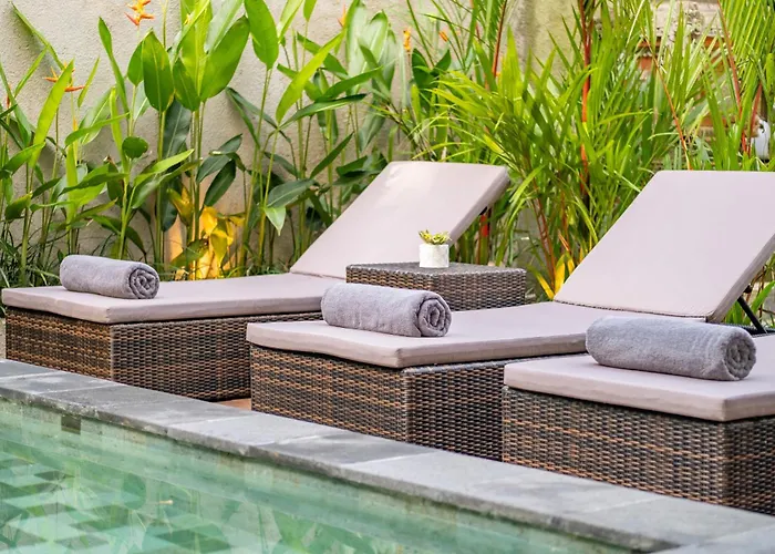 Villa D'radja - 4br Serenity Jungle Ubud